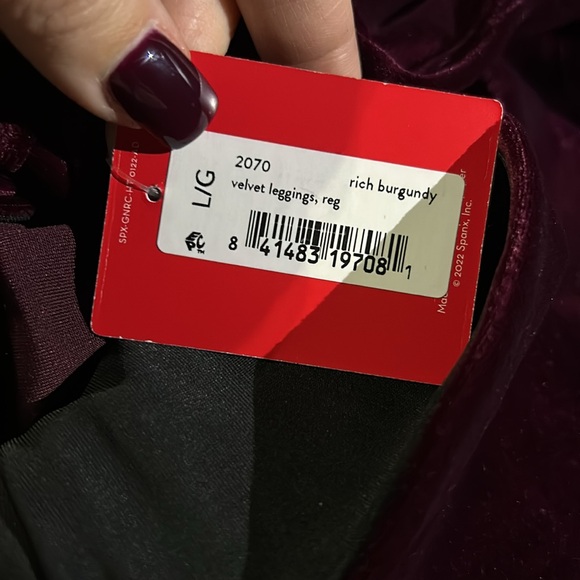 New with Tags!  SPANX Rich Burgundy Velvet High Waisted Leggings - Picture 7 of 7